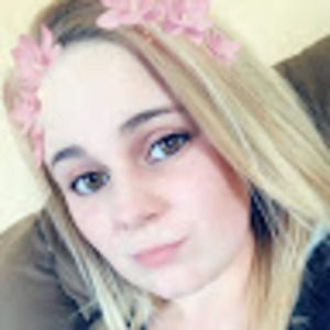 Meet your Posher, Macey